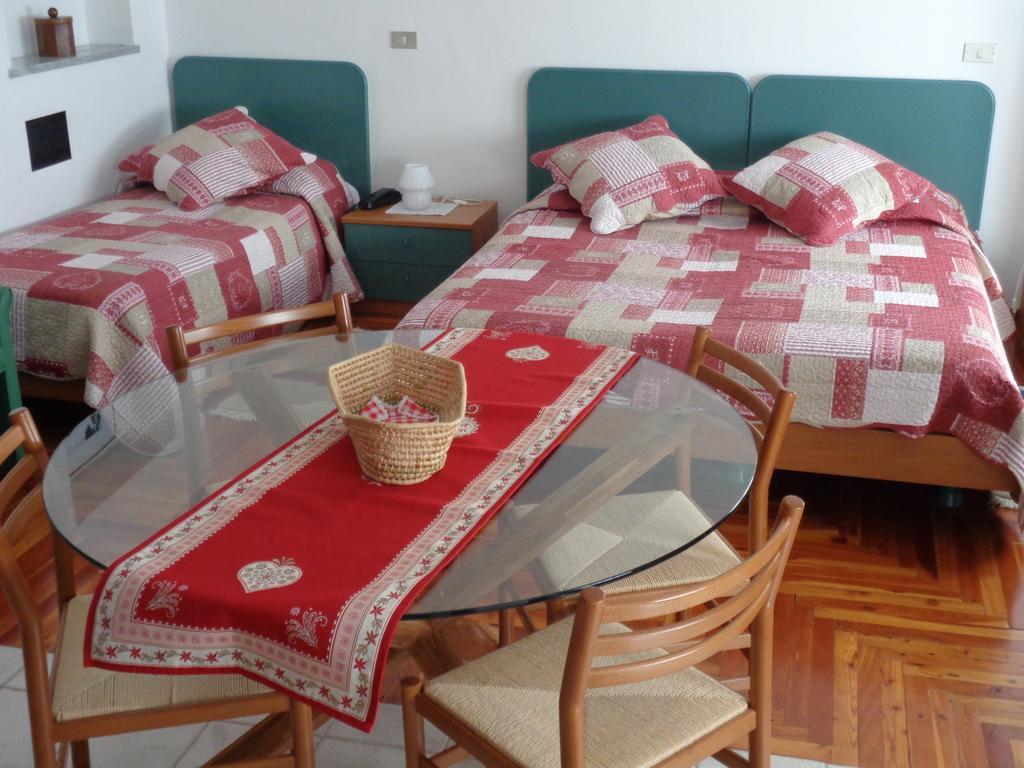 Hotel Mont Gele Ollomont Pokój zdjęcie