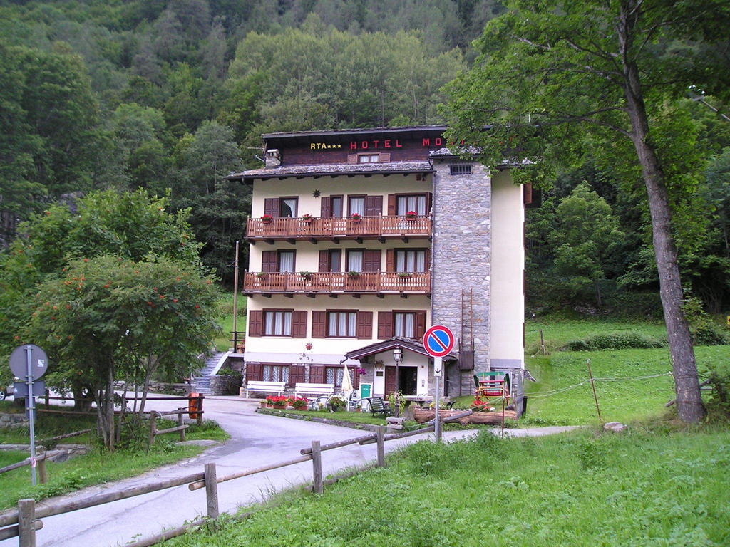 Hotel Mont Gele Ollomont Zewnętrze zdjęcie