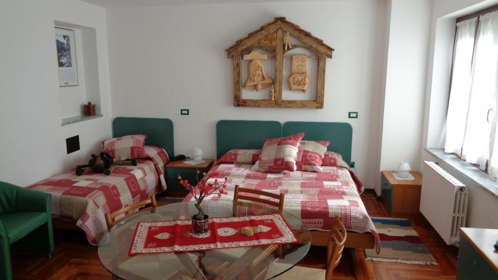 Hotel Mont Gele Ollomont Zewnętrze zdjęcie