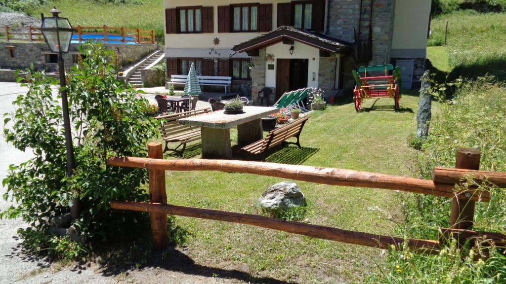 Hotel Mont Gele Ollomont Zewnętrze zdjęcie